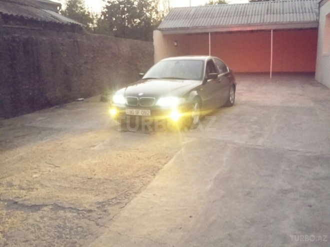 BMW 320 2002, 267,000 km - 2.2 l - Ağdaş