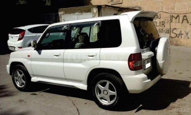 Mitsubishi Pajero io 2002, 147,000 km - 2.0 l - Bakı