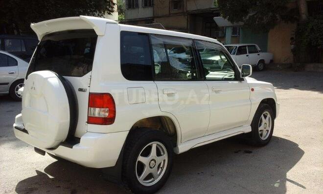Mitsubishi Pajero io 2002, 147,000 km - 2.0 l - Bakı
