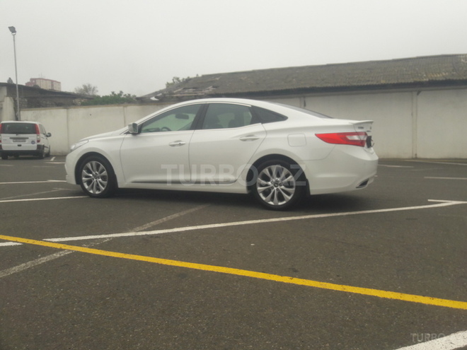 Hyundai Azera 2011, 133,000 km - 2.4 л - Gəncə