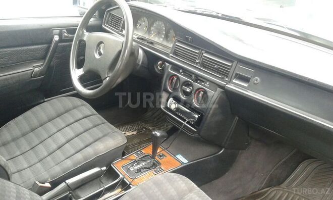 Mercedes 190 1992, 326,767 km - 1.8 л - Bakı