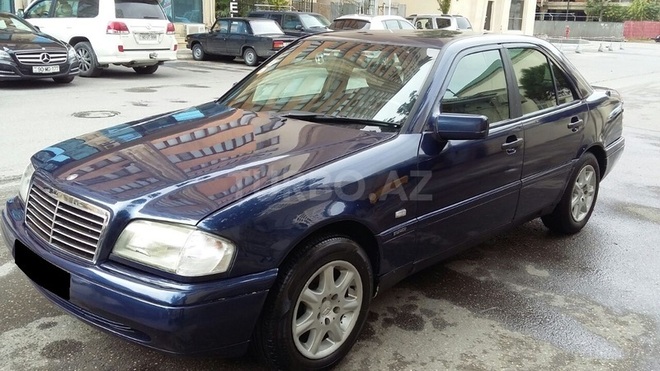 Mercedes C 180 1995, 285,000 km - 1.8 l - Bakı