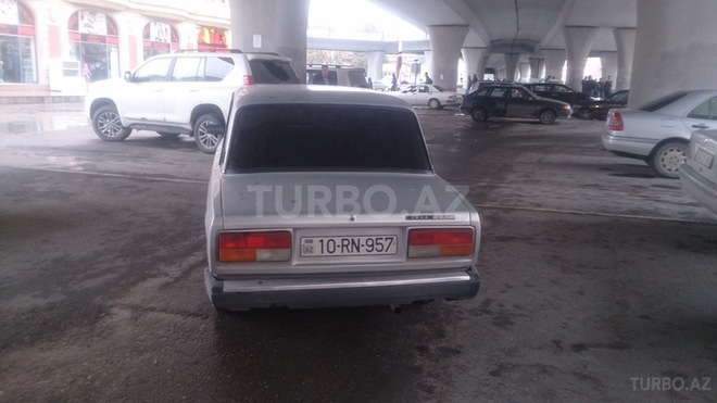 LADA (VAZ) 2107 2006, 143,000 km - 1.6 л - Bakı