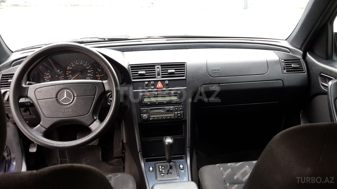 Mercedes C 220 2000, 218,000 km - 2.2 l - Bakı