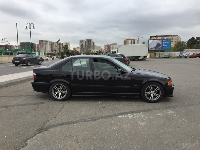 BMW 320 1993, 390,600 km - 2.0 л - Bakı