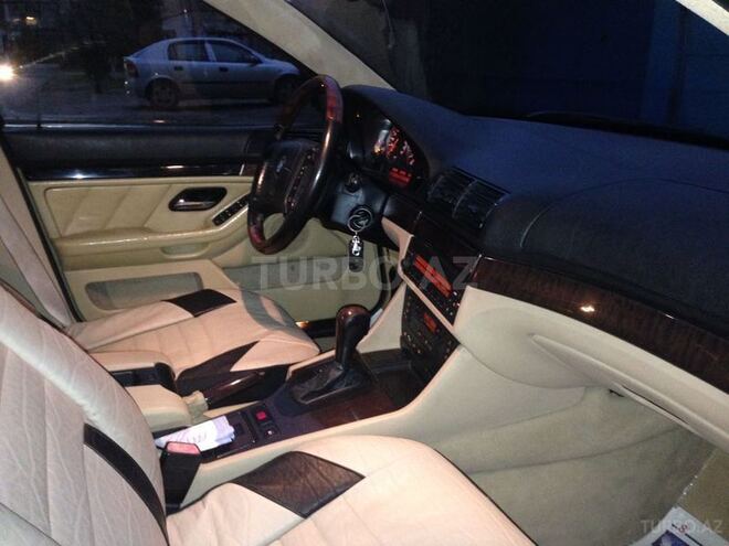 BMW 525 2003, 202,000 km - 2.5 l - Sumqayıt