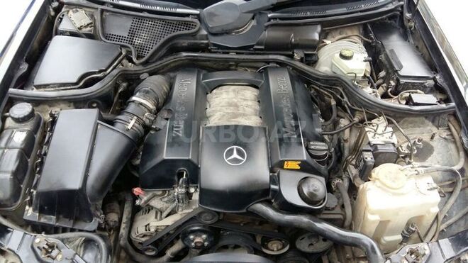 Mercedes E 240 2000, 210,000 km - 2.6 l - Bakı