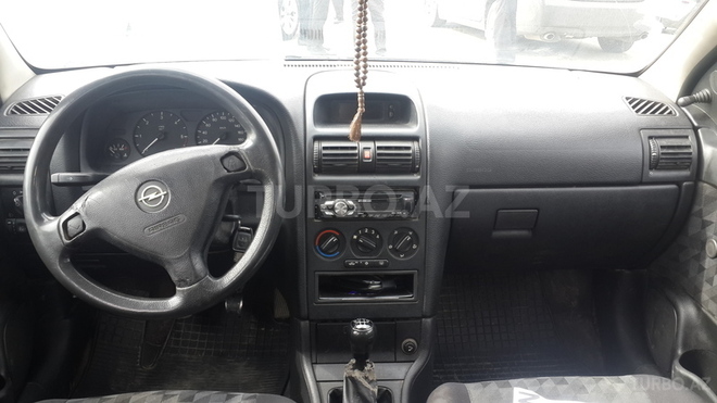 Opel Astra 1998, 260,000 km - 2.0 л - Bakı