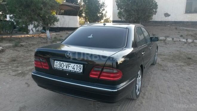 Mercedes E 270 2001, 400,000 km - 2.7 l - Bakı