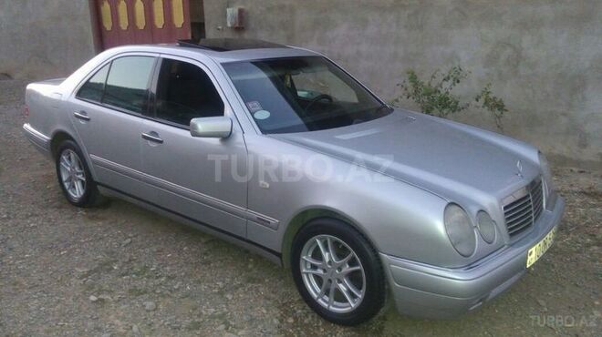 Mercedes E 230 1997, 316 km - 2.3 л - Qazax