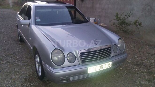 Mercedes E 230 1997, 316 km - 2.3 л - Qazax