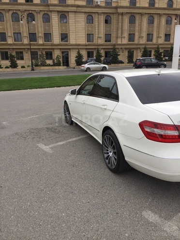 Mercedes E 220 2011, 166,000 km - 2.1 l - Bakı