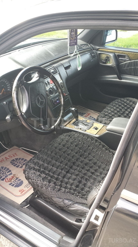 Mercedes E 280 1996, 380,000 km - 2.8 л - Bakı