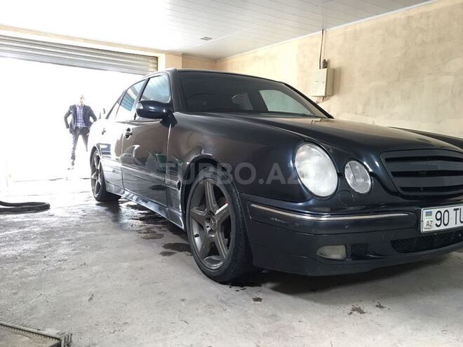 Mercedes E 240 2000, 243,256 km - 2.4 l - Ağdaş