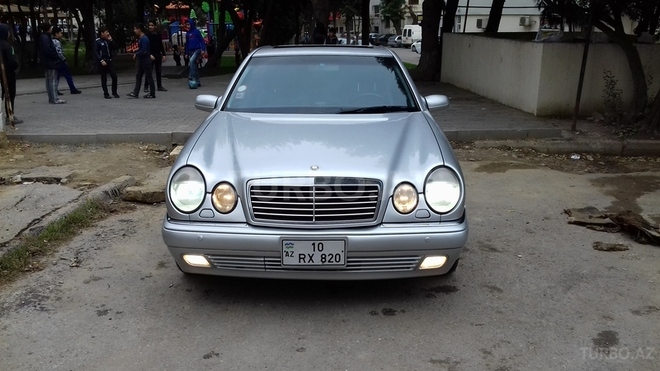 Mercedes E 320 1999, 217,000 km - 3.2 l - Bakı