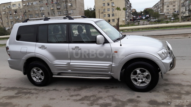Mitsubishi Pajero 2000, 166,000 km - 3.2 l - Sumqayıt
