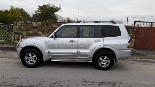 Mitsubishi Pajero 2000, 166,000 km - 3.2 l - Sumqayıt