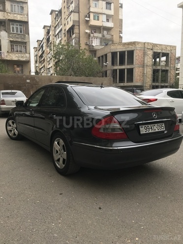 Mercedes E 240 2004, 230,000 km - 2.6 л - Bakı