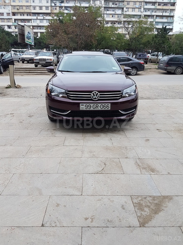 Volkswagen Passat 2012, 50,000 km - 2.5 l - Gəncə