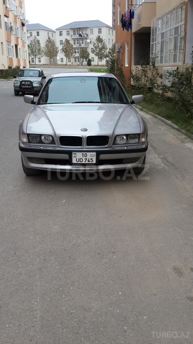 BMW 740 1996, 397,000 km - 4.4 л - Bakı