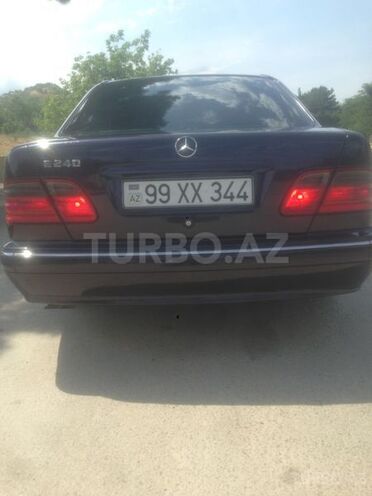 Mercedes E 240 2001, 185,000 km - 2.4 l - Siyəzən