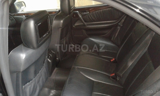 Mercedes E 240 2002, 262,900 km - 2.6 l - Bakı