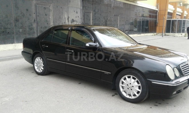 Mercedes E 240 2002, 262,900 km - 2.6 l - Bakı