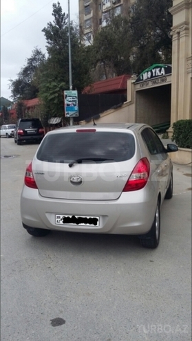 Hyundai i20 2010, 80,000 km - 1.4 л - Bakı