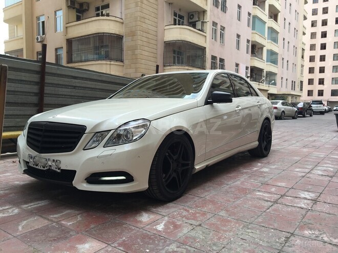 Mercedes E 200 2011, 65,306 km - 1.8 l - Bakı