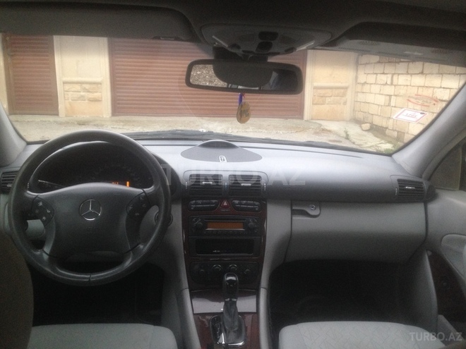 Mercedes C 240 2000, 208,000 km - 2.4 l - Bakı