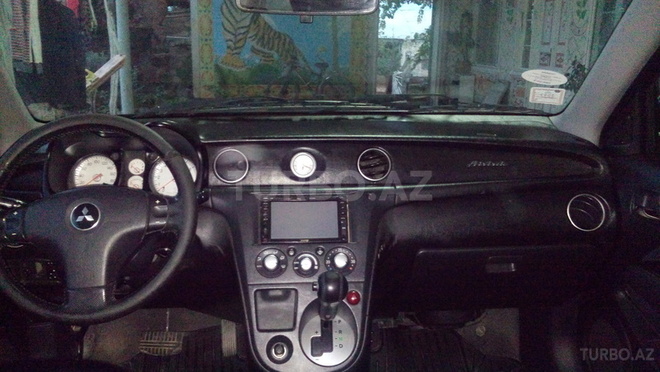 Mitsubishi Airtrek 2004, 2,000,000 km - 2.0 l - Bakı