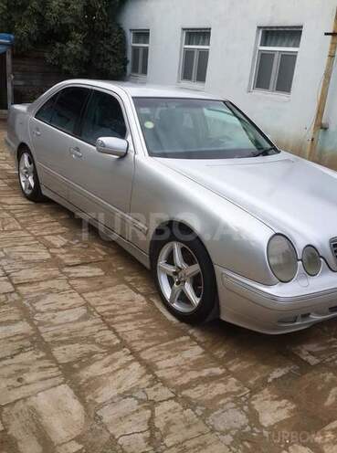 Mercedes E 240 2001, 252,000 km - 2.4 l - Bakı