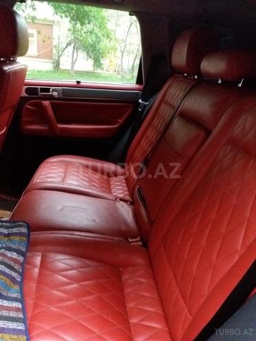 Volkswagen Touareg 2006, 211,570 km - 4.2 л - Bakı