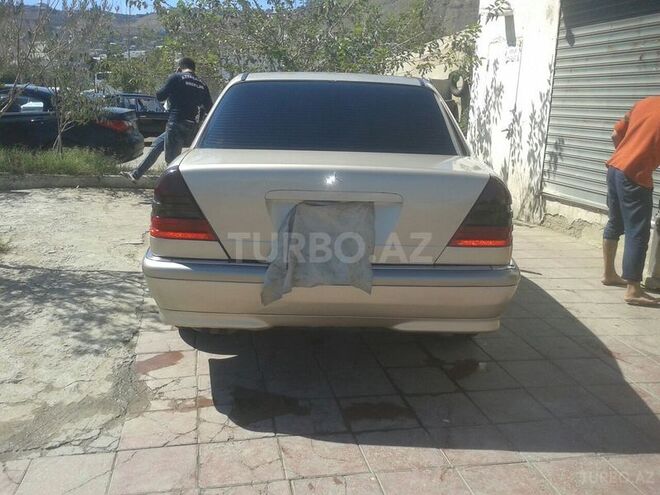 Mercedes C 230 1997, 3,555 km - 2.3 l - Bakı