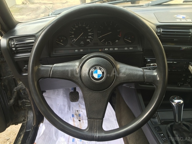 BMW 335 1987, 500,000 km - 3.5 л - Bakı