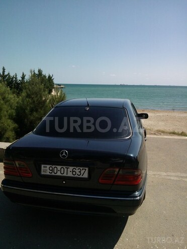 Mercedes E 270 1999, 317,000 km - 2.2 l - Bakı