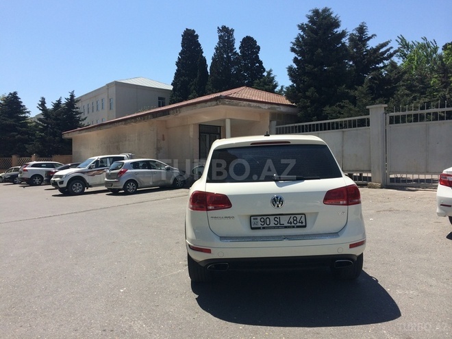Volkswagen Touareg 2010, 96,300 km - 3.6 l - Bakı