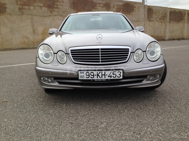 Mercedes E 240 2004, 205,000 km - 2.6 l - Bakı