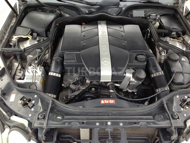 Mercedes E 240 2004, 205,000 km - 2.6 l - Bakı