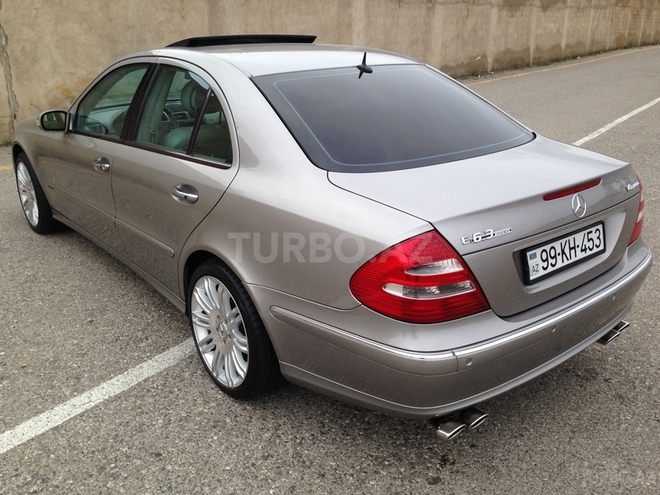 Mercedes E 240 2004, 205,000 km - 2.6 l - Bakı