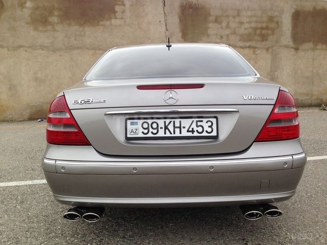 Mercedes E 240 2004, 205,000 km - 2.6 l - Bakı