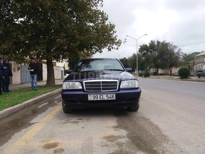 Mercedes C 180 1997, 320,000 km - 1.8 l - Sumqayıt
