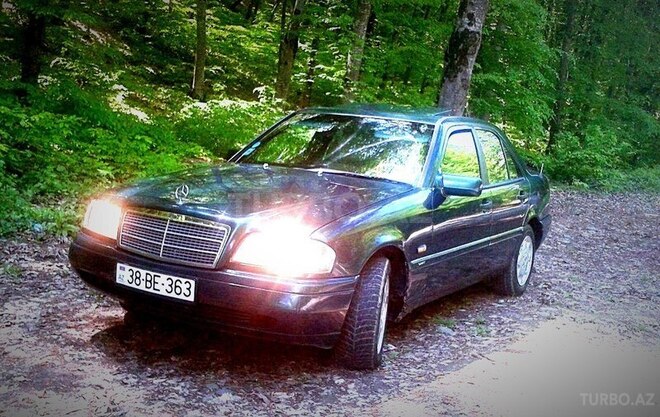 Mercedes C 180 1995, 2,115,154 km - 1.8 l - Qusar