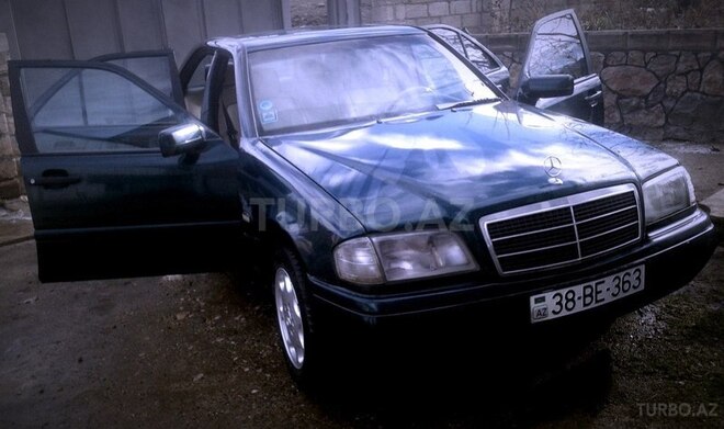 Mercedes C 180 1995, 2,115,154 km - 1.8 l - Qusar