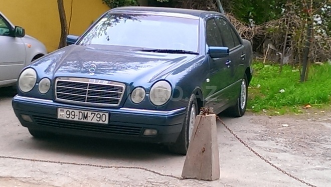Mercedes E 290 1998, 245,000 km - 2.9 l - Bakı