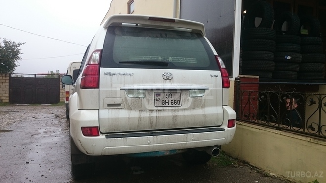 Toyota Prado 2009, 135,000 km - 2.7 l - Qusar