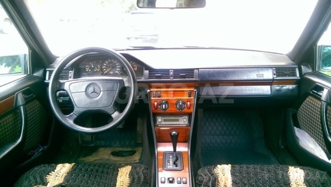 Mercedes E 200 1994, 465,000 km - 2.0 l - Bakı