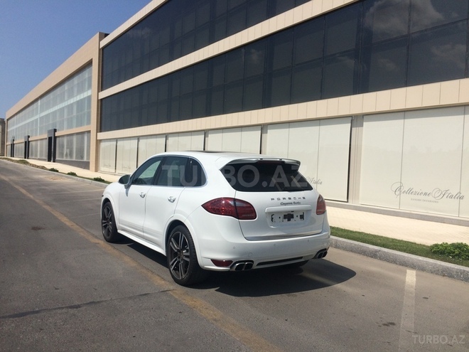 Porsche Cayenne 2012, 90,000 km - 4.8 l - Bakı