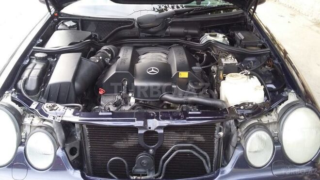 Mercedes E 240 2000, 226,000 km - 2.6 l - Bakı