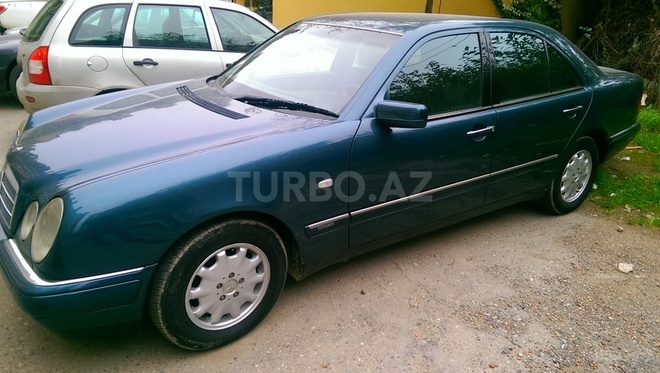 Mercedes E 290 1998, 245,000 km - 2.9 l - Bakı